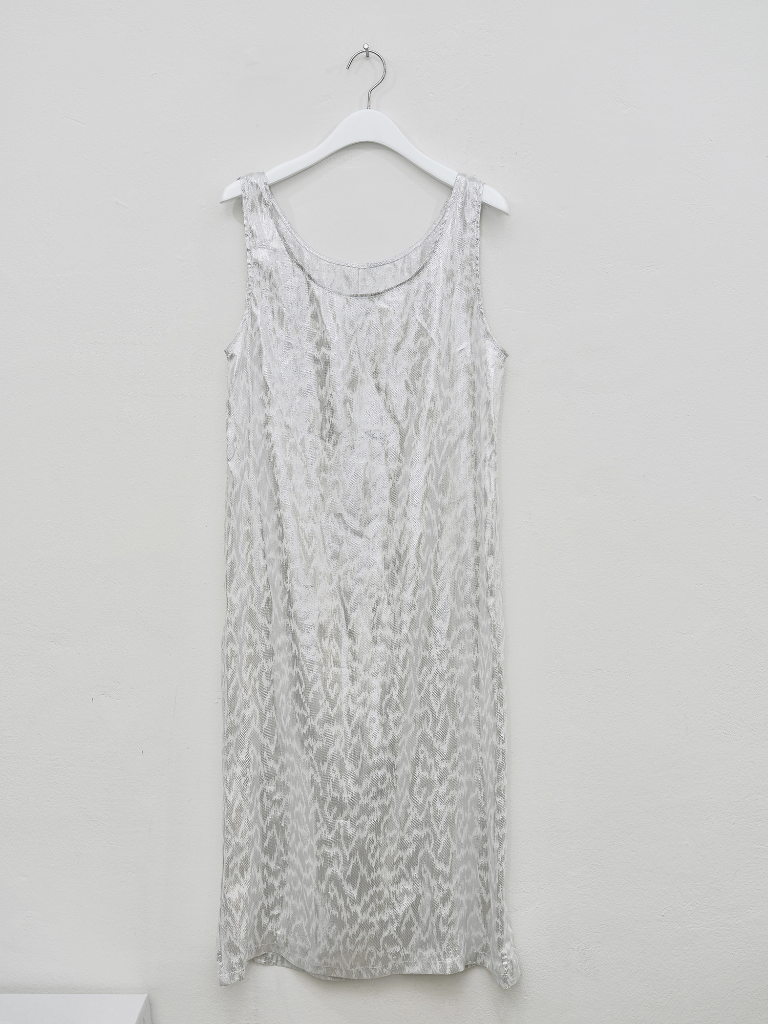 Silky Sleeveless Dress (silver wood) *Limited Item